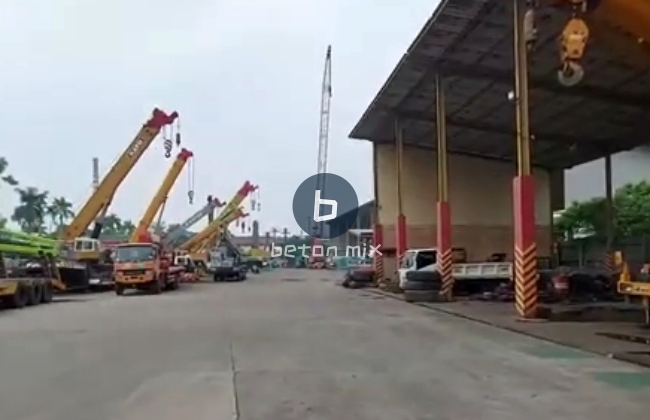 Harga Sewa Truk Crane di Cariu Kab Bogor Harian