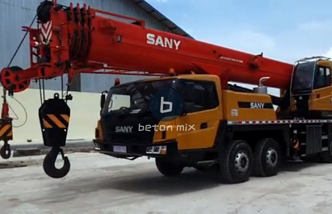 Harga Sewa Truk Crane di Bekasi Utara Kota Bekasi Harian